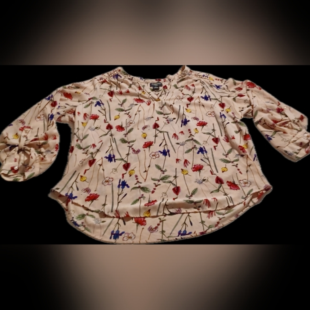 Liz Claiborne Floral Blouse - Cream with Red and Blue Flowers